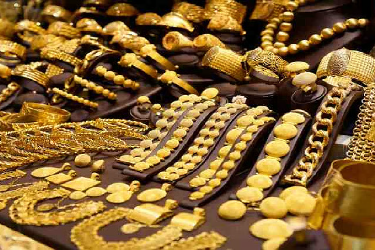 Gold Price Hits Record High, Rises by Tk 1,050 Per Bhori