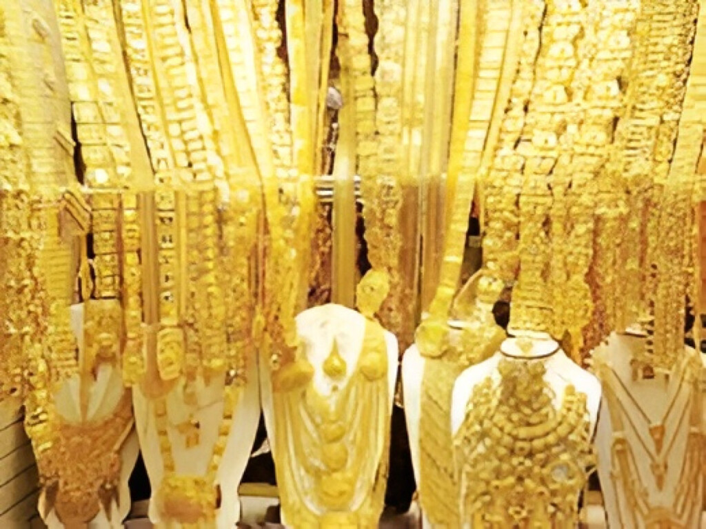 gold prices surge to record high Gold Prices Surge to Record High