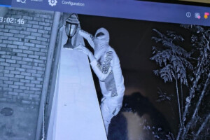 Guard tied as tea office robbed