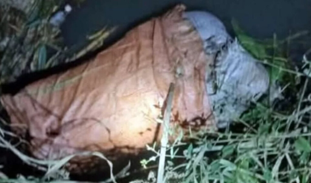half decomposed body of a woman recovered from a sack in coxs bazar Half-decomposed body of a woman recovered from a sack in Cox’s Bazar