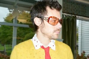 Harry Styles’ ‘Aperture’ Tops Global 200