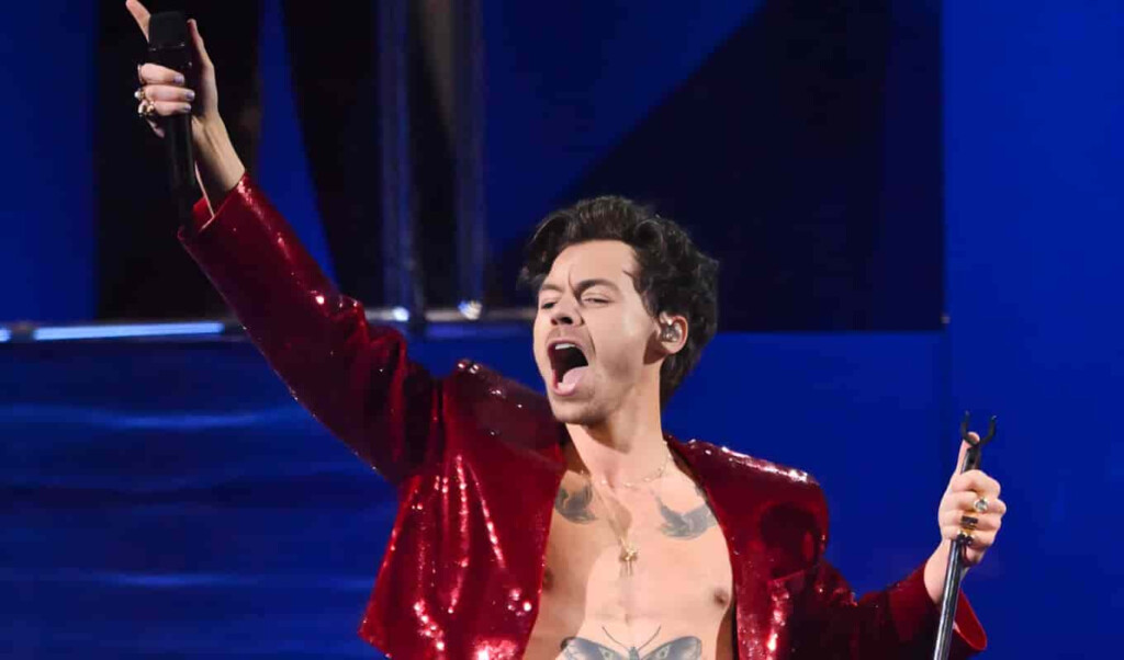 Harry Styles Unveils New Disco-Inspired Album 2 harry styles unveils new disco inspired album Harry Styles Unveils New Disco-Inspired Album