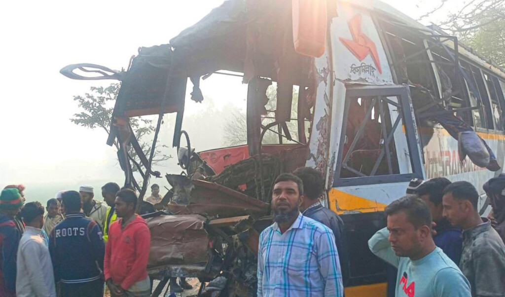 head on collision between two buses in pabna claims two lives Head-On Collision Between Two Buses in Pabna Claims Two Lives