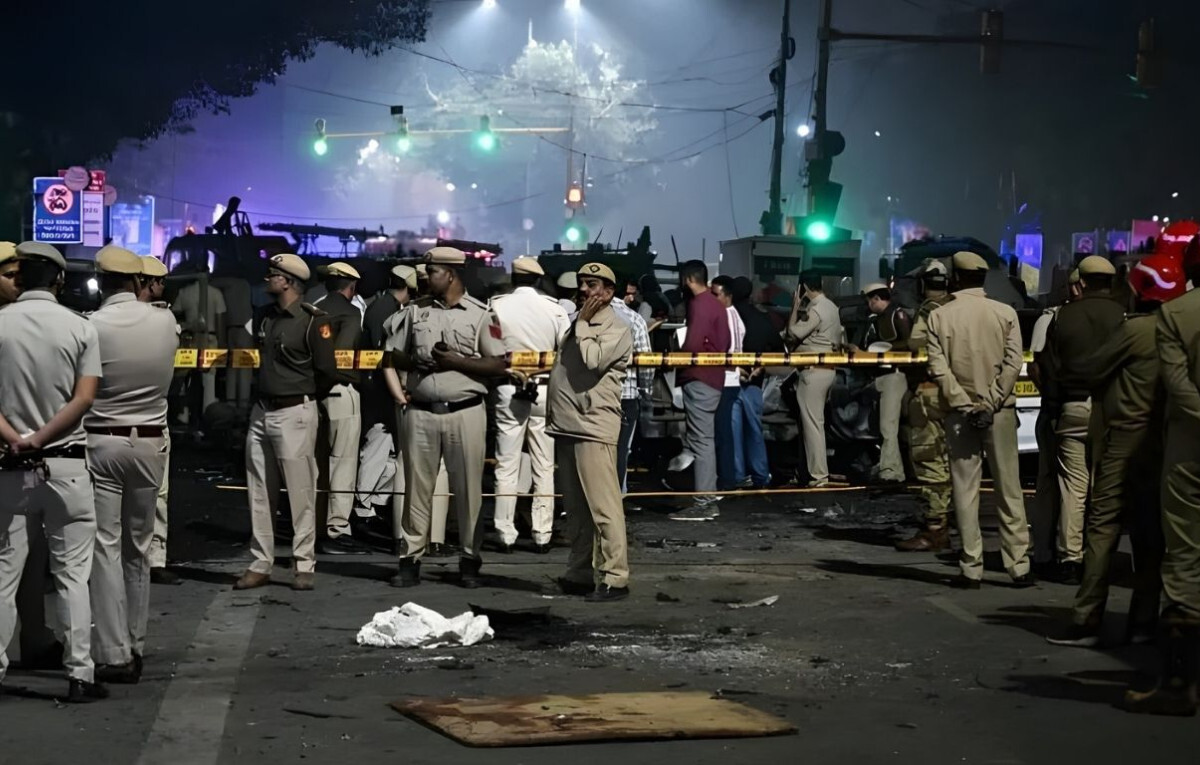 Heightened security in Mumbai and Uttar Pradesh after Delhi explosion