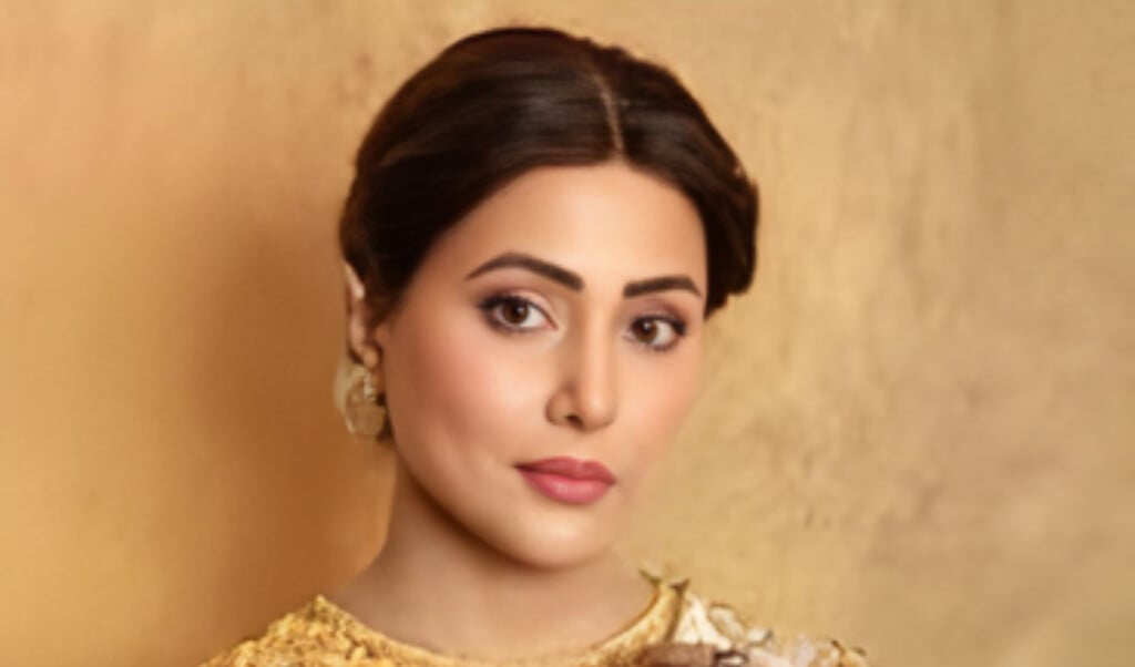 hina khan confronts chaos at iftar event Hina Khan Confronts Chaos at Iftar Event