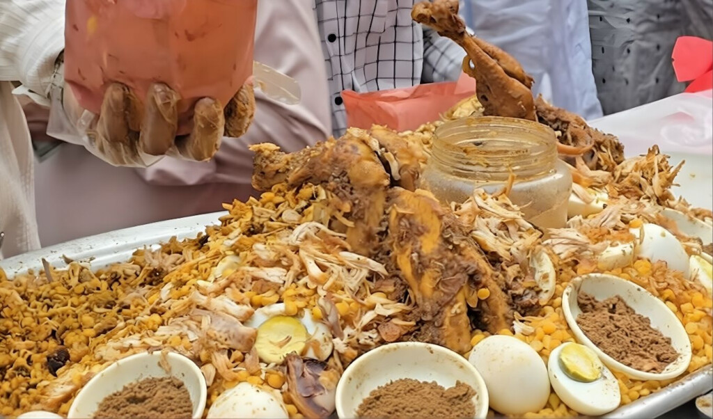 Historic Iftar Traditions Flourish in Chawkbazar 3 historic iftar traditions flourish in chawkbazar Historic Iftar Traditions Flourish in Chawkbazar