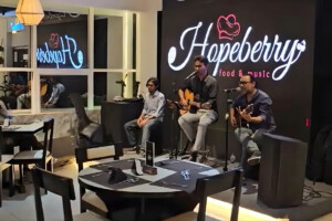 Hope Berry Launches Live Music with Fine Dining