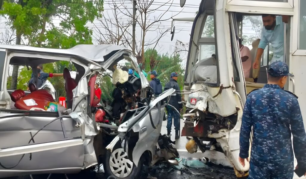 horrific bus microbus collision kills 13 in bagerhat Horrific Bus-Microbus Collision Kills 13 in Bagerhat