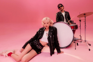 How a Korean Drinking Game and McDonald’s Led to the Creation of Rosé’s ‘APT.’