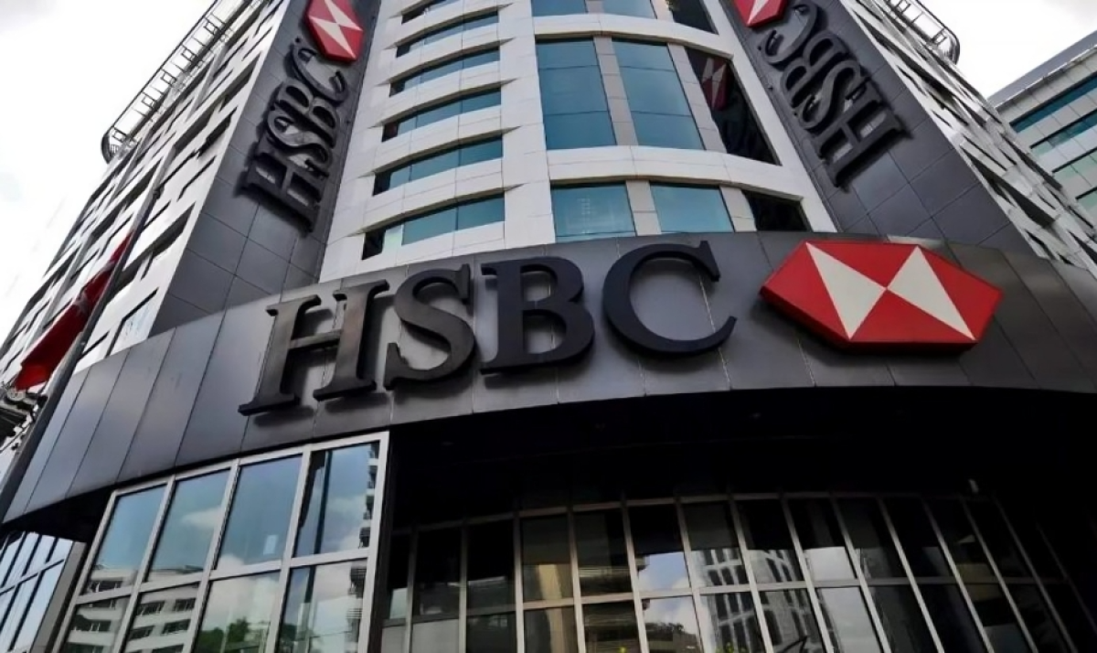 HSBC Bank Terminates Over 300 Officers in a Single Day