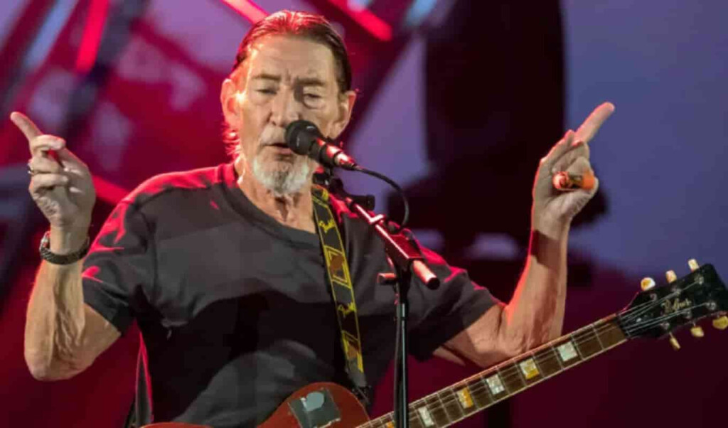 Iconic British Singer Chris Rea Passes Away 3 iconic british singer chris rea passes away Iconic British Singer Chris Rea Passes Away