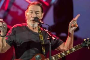 Iconic British Singer Chris Rea Passes Away