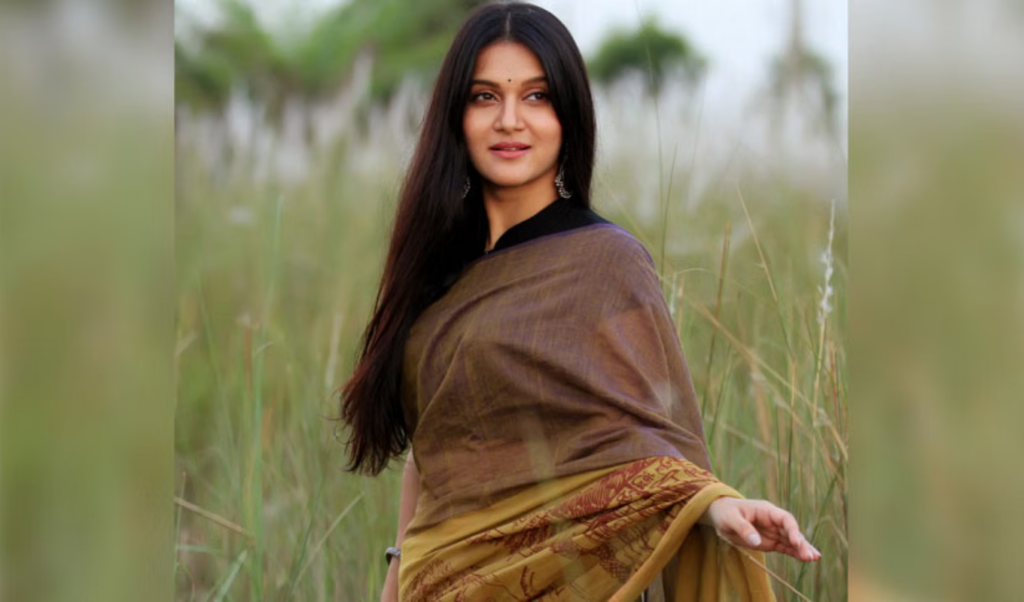 im delighted to answer these questions mithila “I’m delighted to answer these questions”: Mithila
