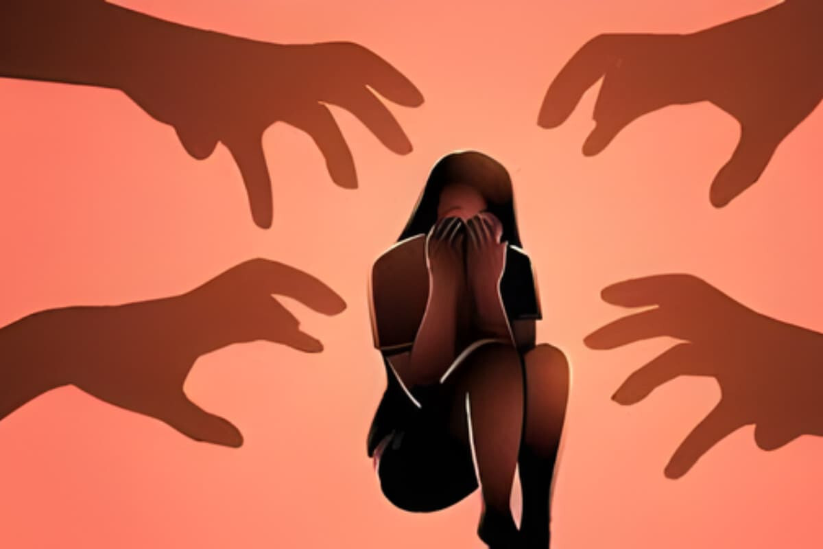 Indian Woman Gang Raped Inside Ongoing Van