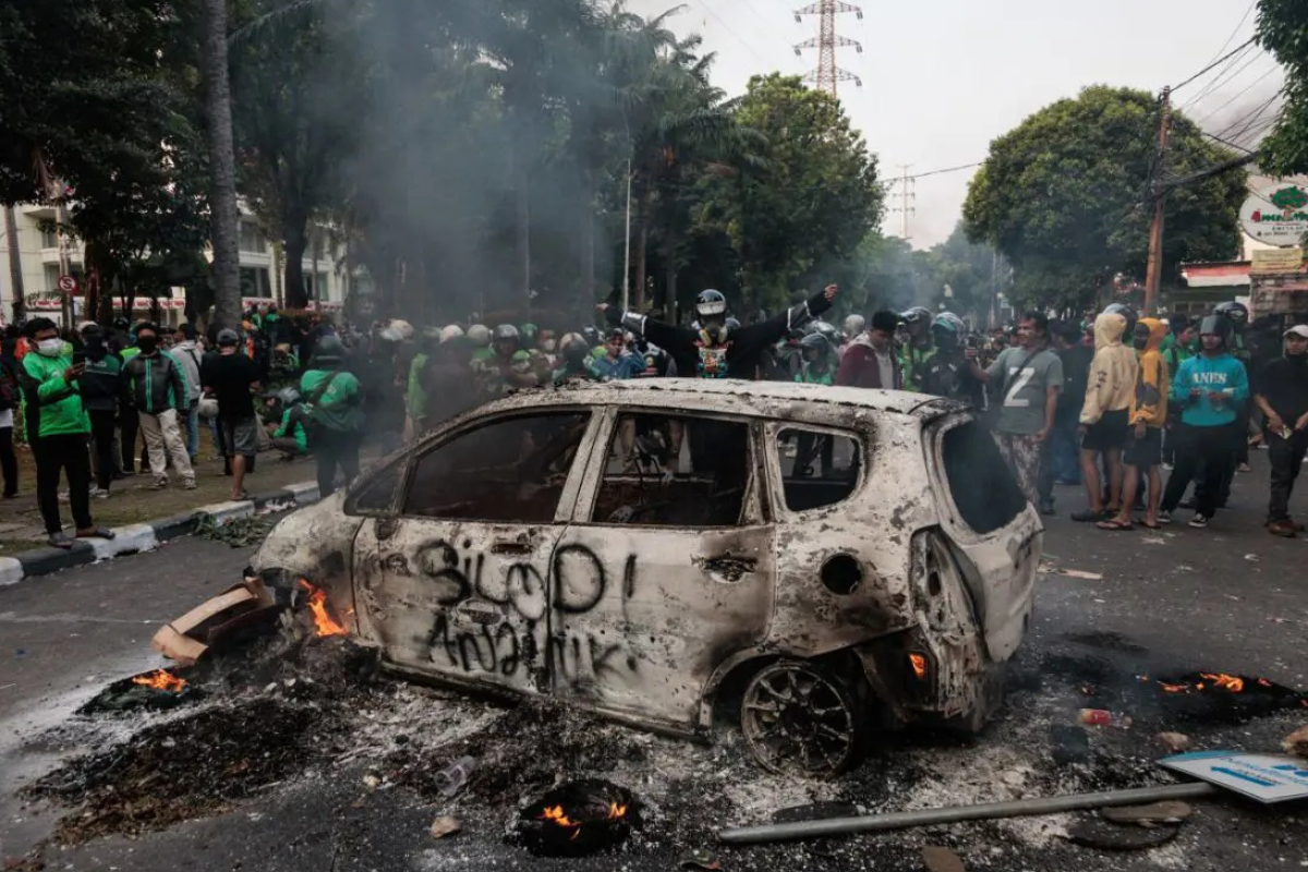 Indonesia Tightens Security Following Deadly Protests