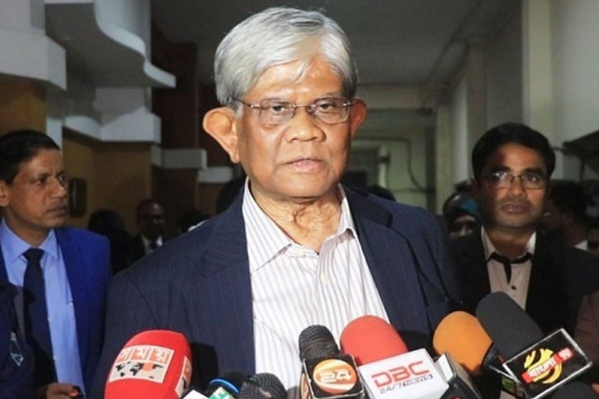 Interim Government Failing to Curb Extortion: Economic Adviser