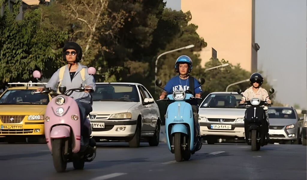iran grants women official motorcycle licences Iran Grants Women Official Motorcycle Licences
