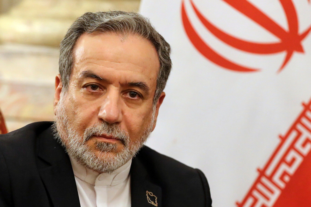 Iran Holds Talks with European Powers Amid Nuclear Sanctions Pressure