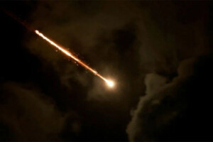 Iran Launches Hypersonic Missiles at US-Israeli Targets