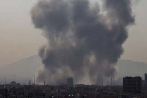 Iran Responds to Israel-US Strikes with Missiles: Region Tense