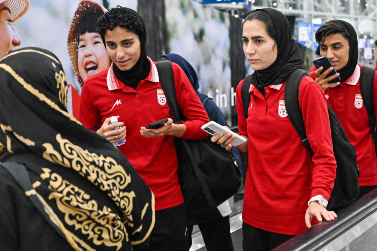 Iranian Footballer Rejects Asylum in Australia