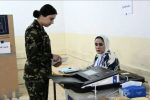 Iraq’s Troops and Refugees Cast Early Ballots Ahead of Pivotal Election