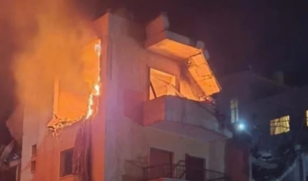 israel airstrikes kill hezbollah commander 12 dead Israel Airstrikes Kill Hezbollah Commander, 12 Dead