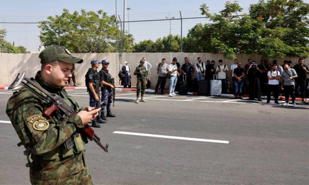 israel detains palestinians in nablus reopens west bankjordan crossing Israel Detains Palestinians in Nablus, Reopens West Bank–Jordan Crossing