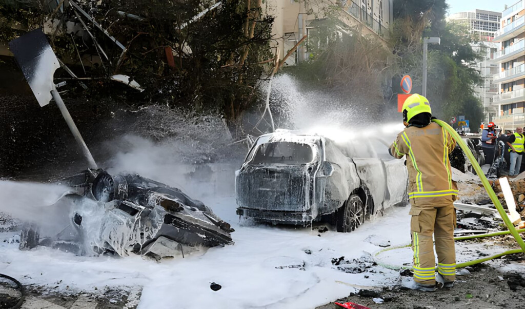 israel struck by missile barrage amid trump iran diplomacy claims Israel Struck by Missile Barrage Amid Trump-Iran Diplomacy Claims