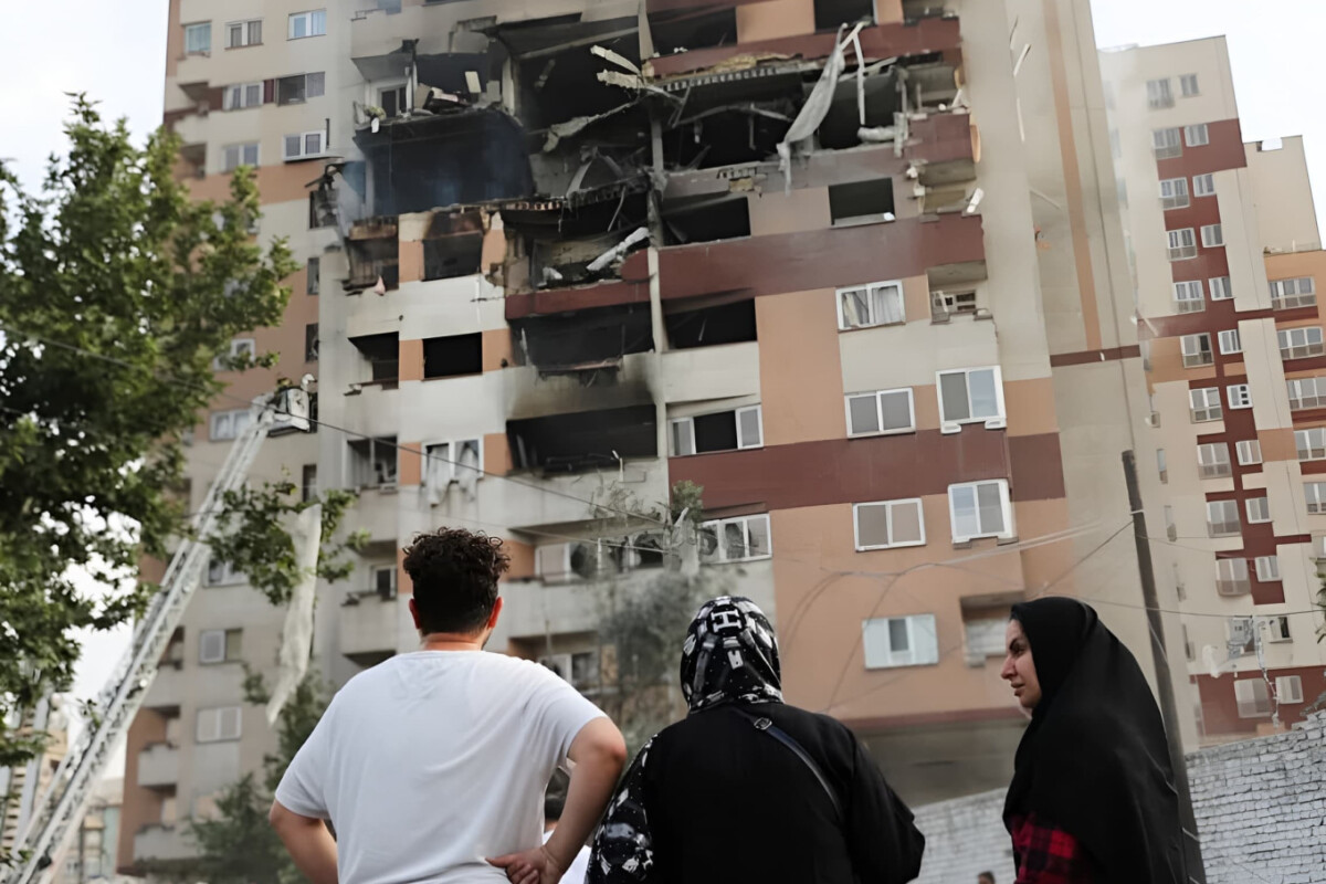 Israeli Strikes Intensify in Western Iran