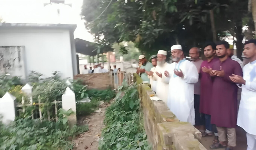 jamaat mp candidate visits grave of awami league leader Jamaat MP Candidate Visits Grave of Awami League Leader