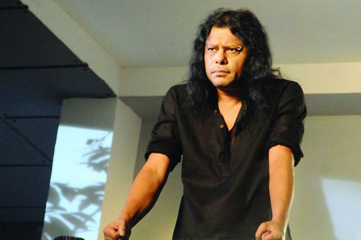 James to Perform Outside Parliament This Evening