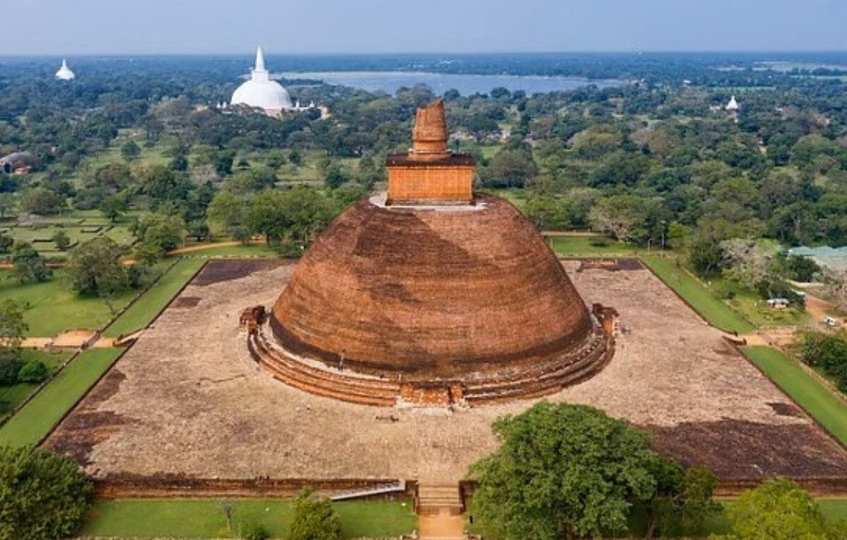 Jetavanaramaya: Sri Lanka’s Ancient Brick Wonder Still Standing