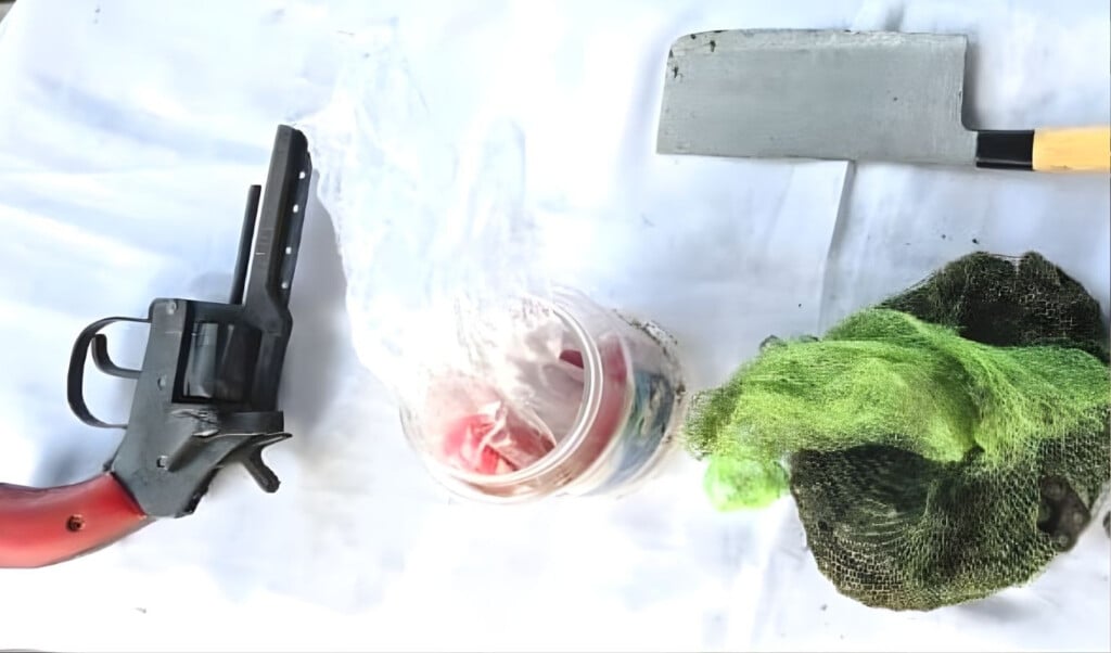 Joint Operation Seizes Firearms and Explosives in Manikganj 2 joint operation seizes firearms and explosives in manikganj Joint Operation Seizes Firearms and Explosives in Manikganj