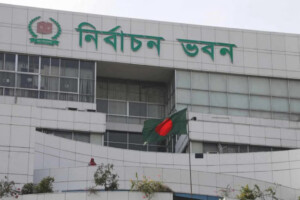 Journalists Allowed Phones Inside Polling Stations