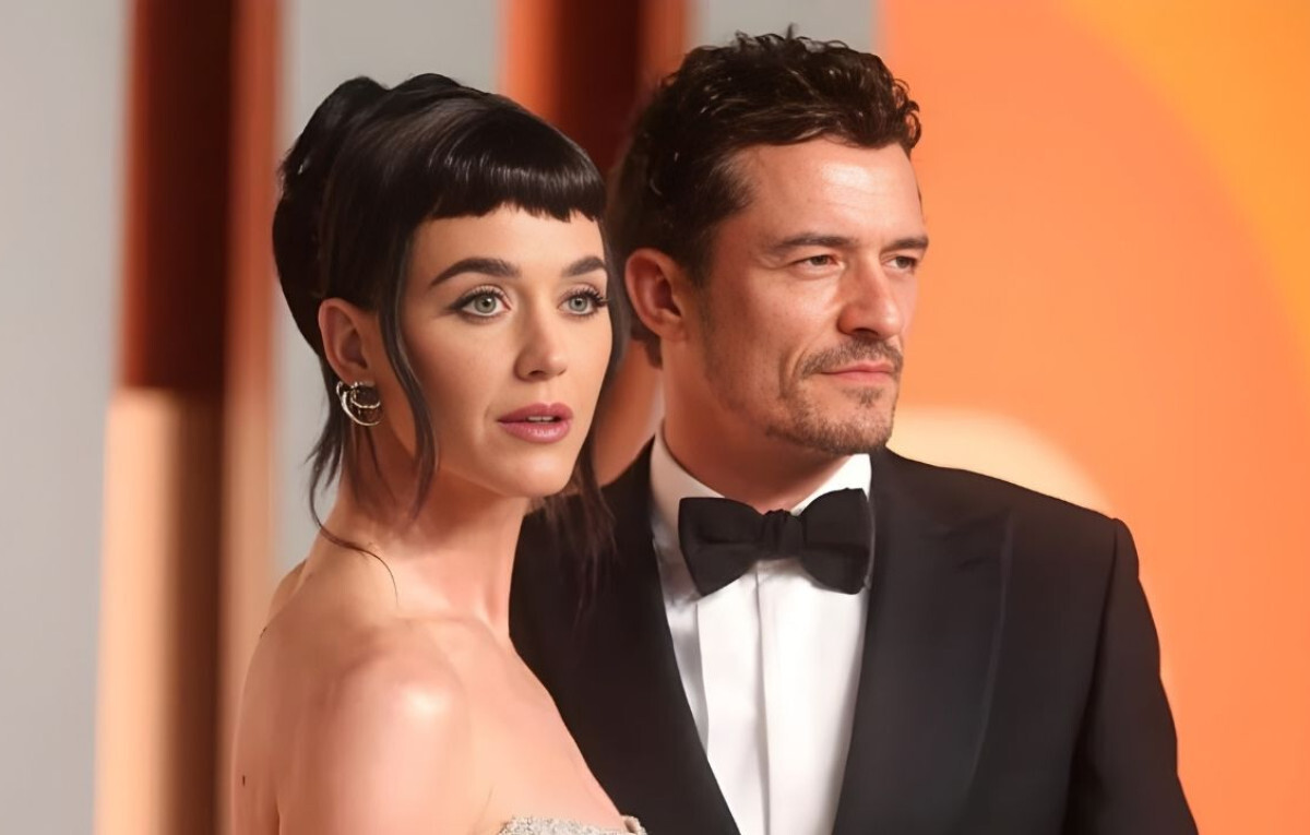 Katy Perry Celebrates ‘Holidaze’ With Trudeau and Bloom