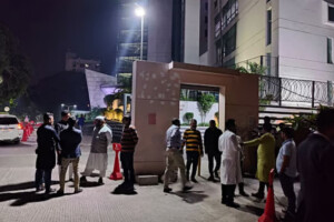 Khaleda Zia in CCU: BNP Leaders Gather at Evercare Hospital