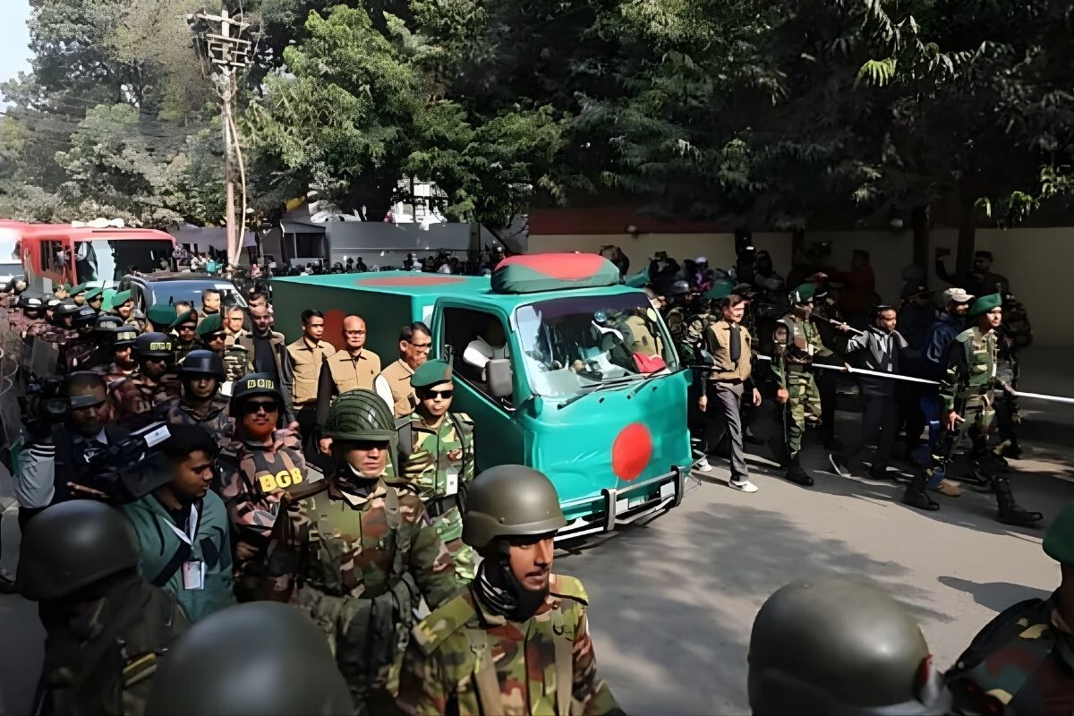 Khaleda Zia’s body is being transported to Manik Mia in a flag-draped vehicle