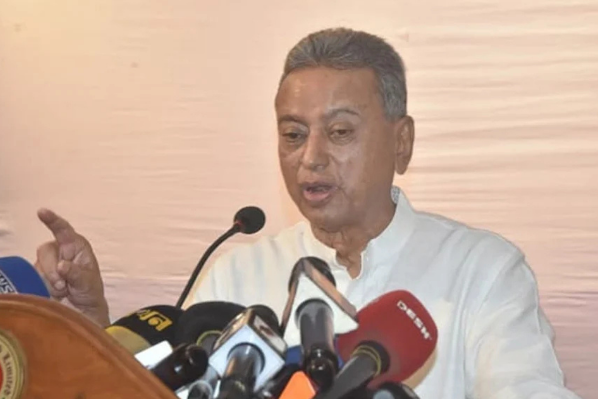 Khasru Calls for Restoring Accountability in Banking and Insurance Sectors