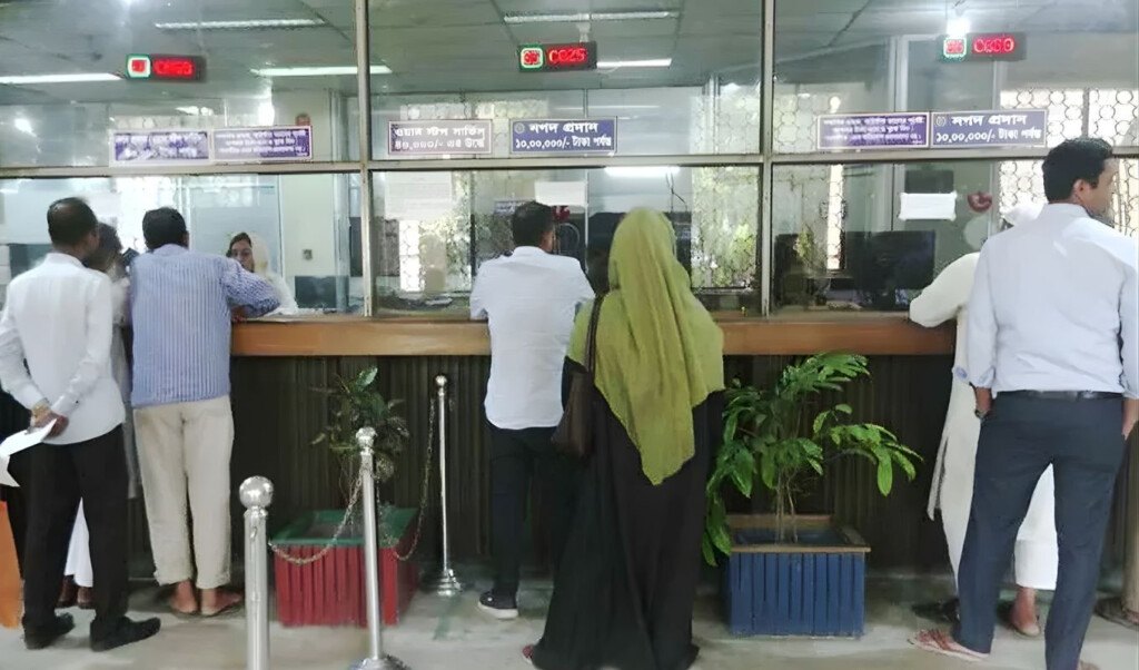 limited bank services on thursday for rmg workers Limited Bank Services on Thursday for RMG Workers