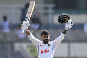 Liton Celebrates Century Following Mushfiq
