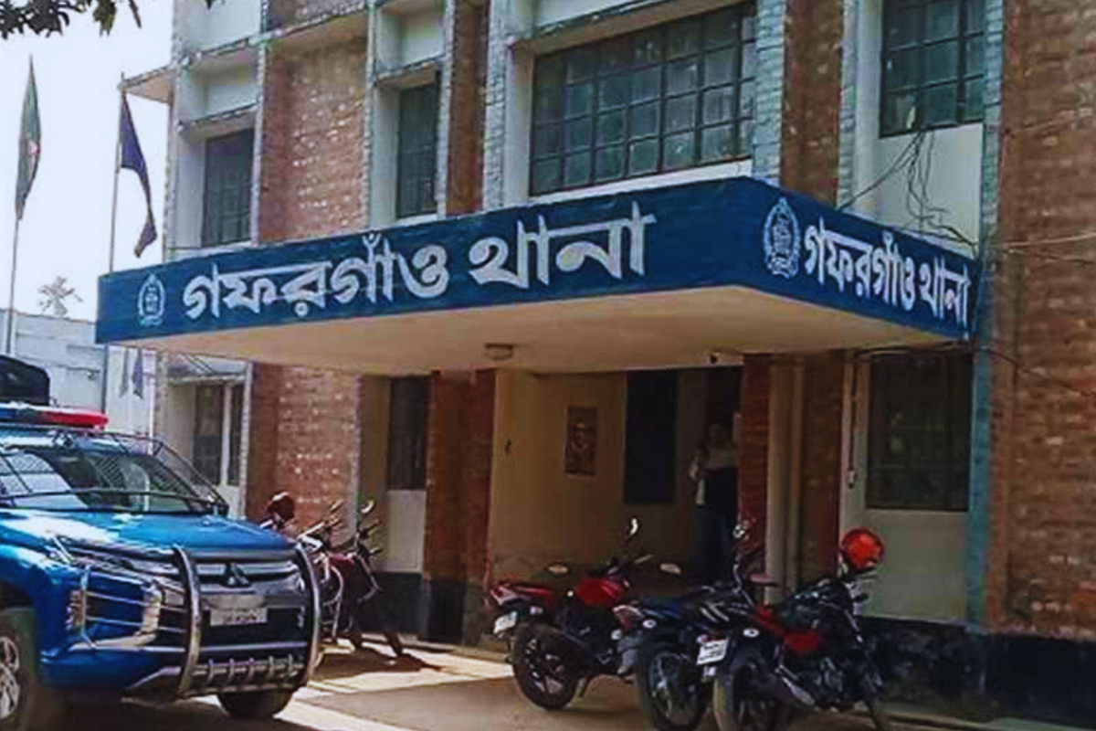 Lorry Crushes Auto Driver in Gafargaon