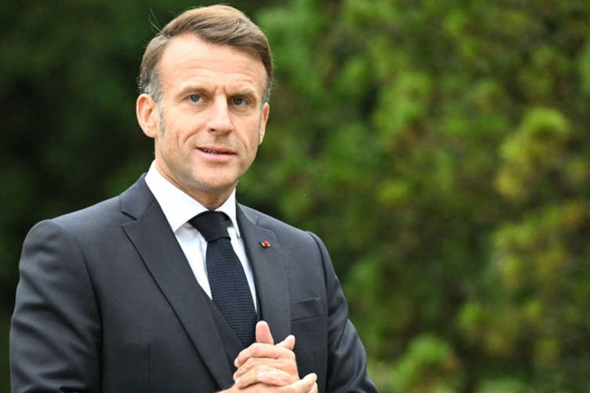 Macron Races to Appoint New Prime Minister Amid French Political Crisis