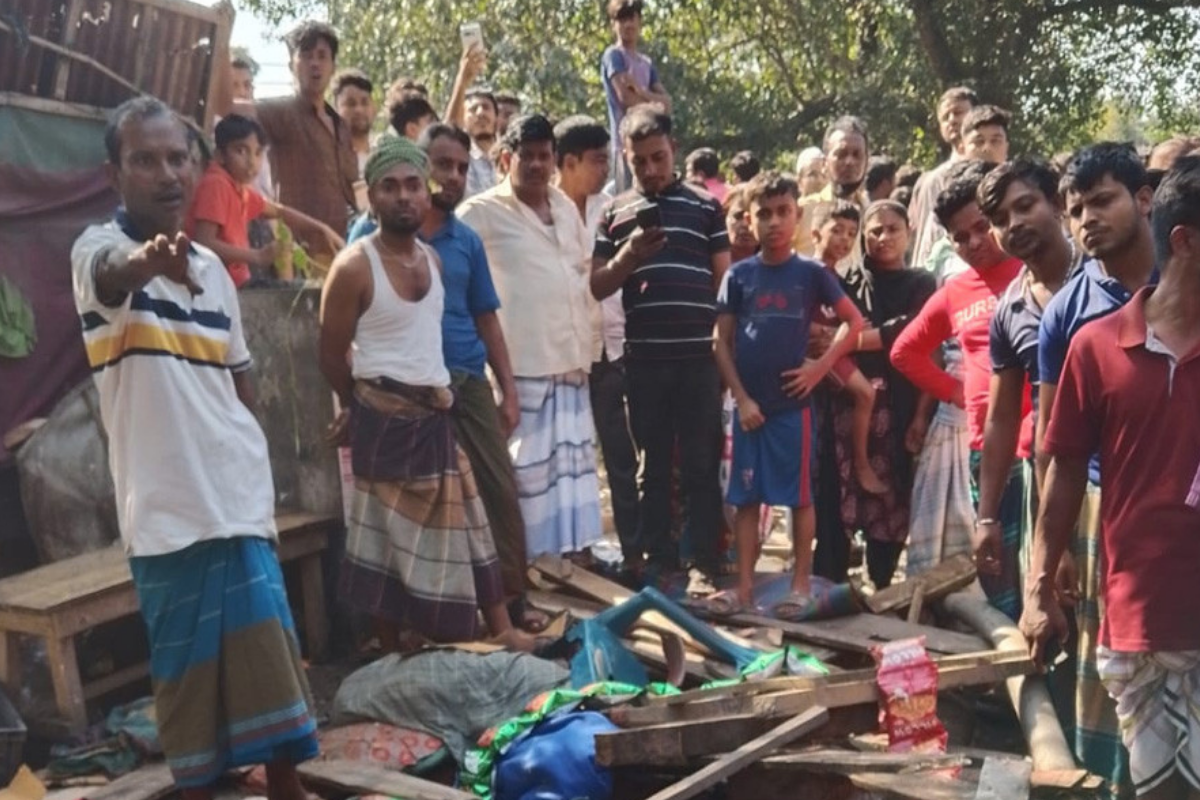 Madaripur: Lorry Loses Control and Crashes into Shop, One Dead