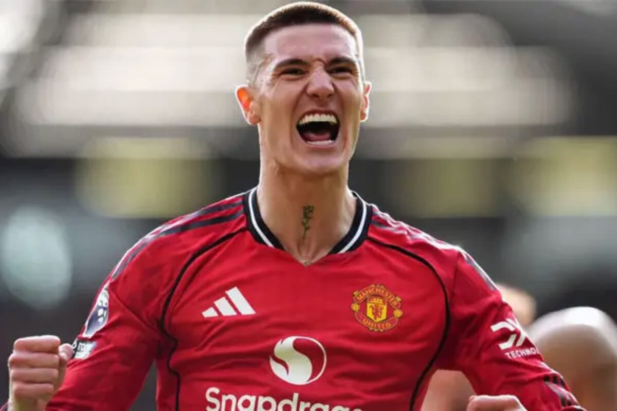 Man United Climbs Third After Palace Victory