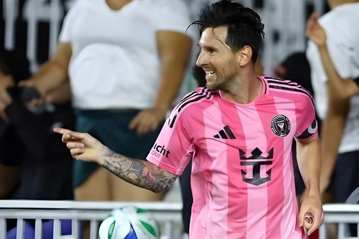 Messi faces Barcelona in the pre-season