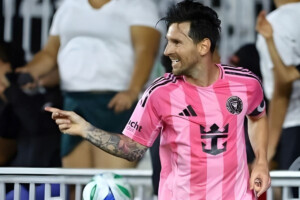 Messi faces Barcelona in the pre-season