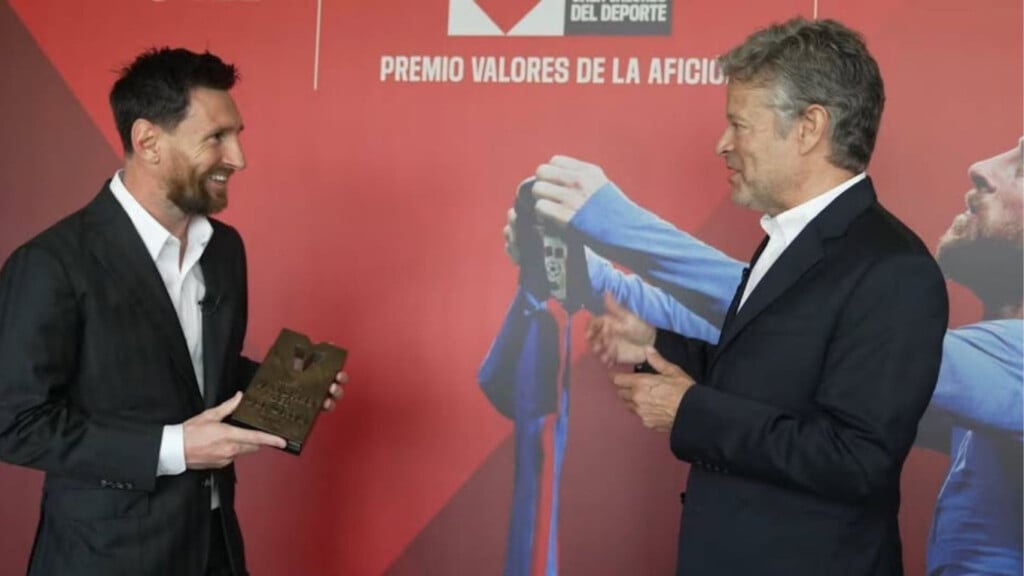 messi honoured as barcelonas most beloved player what messi said Messi Honoured as Barcelona’s Most Beloved Player, what Messi said