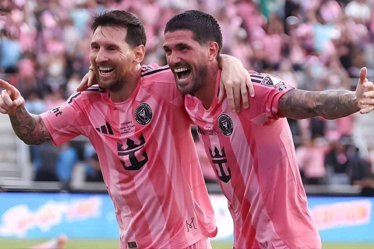 Messi scores 2026’s first goal against Barça.