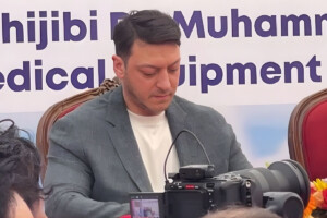 Mesut Özil Arrives in Dhaka for Charity Visit